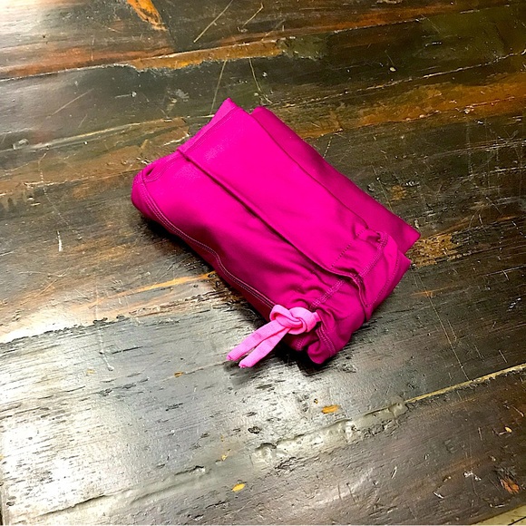 Nike DRI-FIT Cowl Neck - Picture 11 of 12